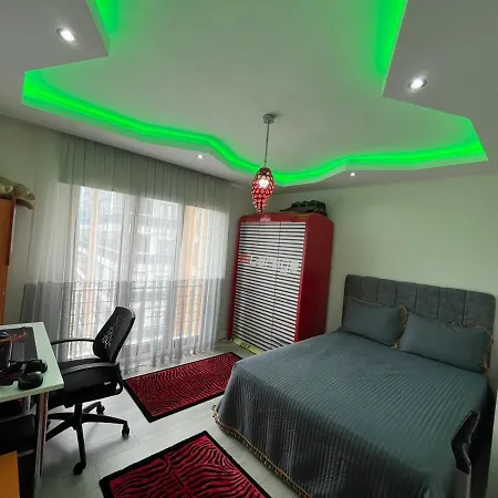 Quenn's House *